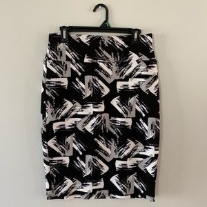 LuLaRoe Cassie beautiful design! Medium